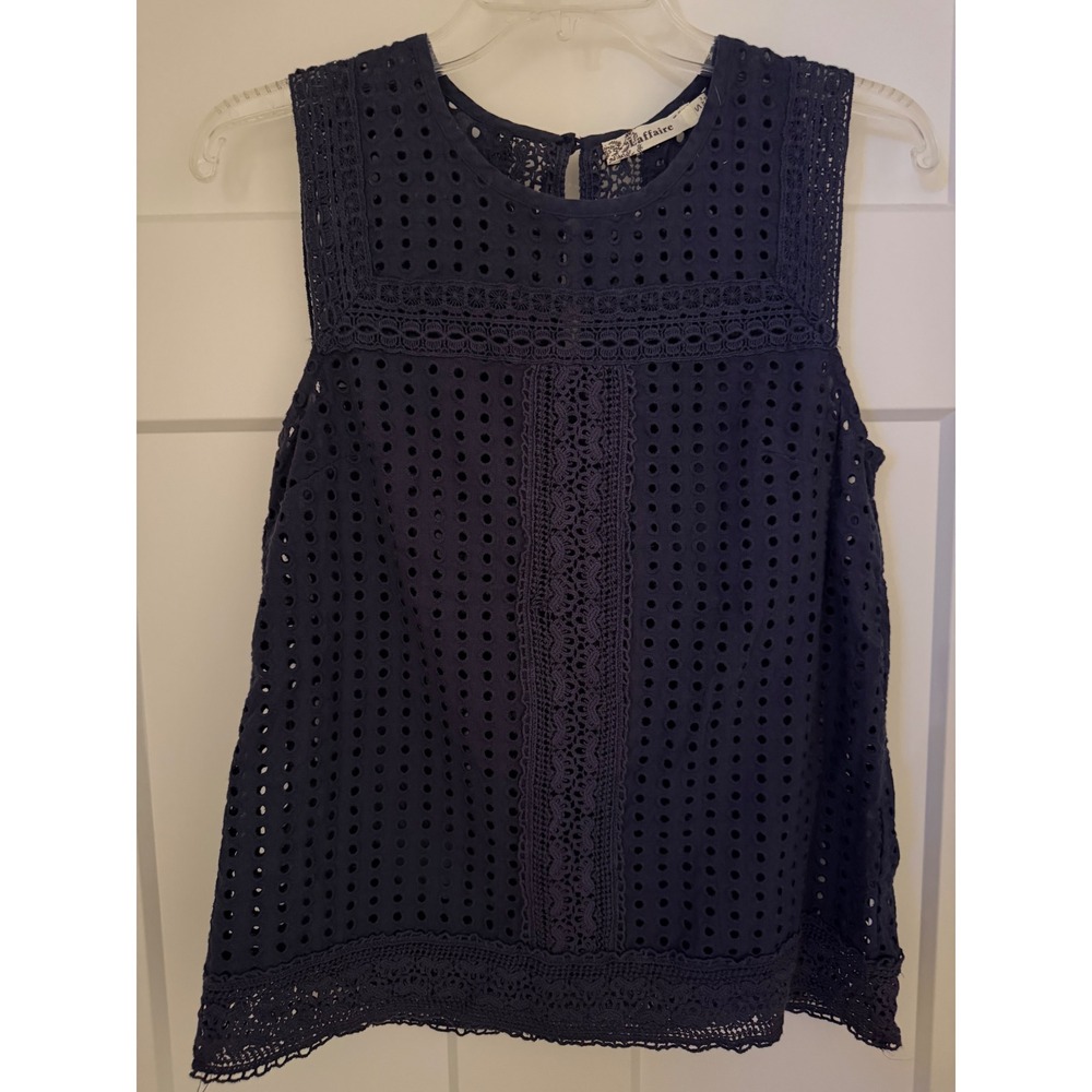 L'affaire Women Navy Blue Eyelet Crochet Lace Sleeveless Cotton Top Small 14-748
